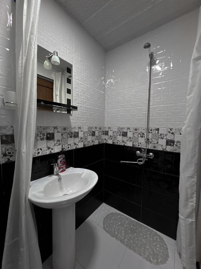 Barbara'S Eco-Cozy Guesthouse Mestia Ngoại thất bức ảnh