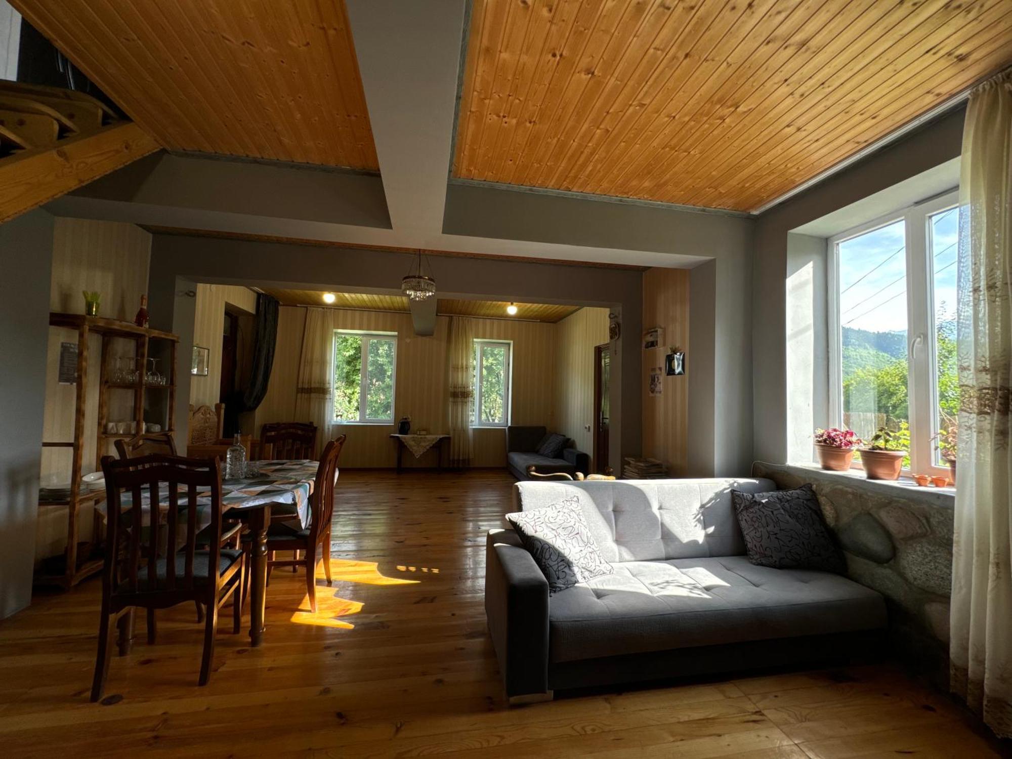 Barbara'S Eco-Cozy Guesthouse Mestia Ngoại thất bức ảnh